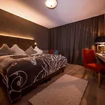 Boutique Haidachhof Superior 4* 푸겐